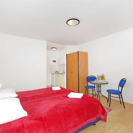 Apartments Javi - Free Private Parking Trogir Exteriör bild