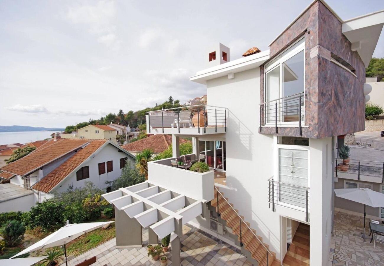 Apartments Javi - Free Private Parking Trogir Exteriör bild