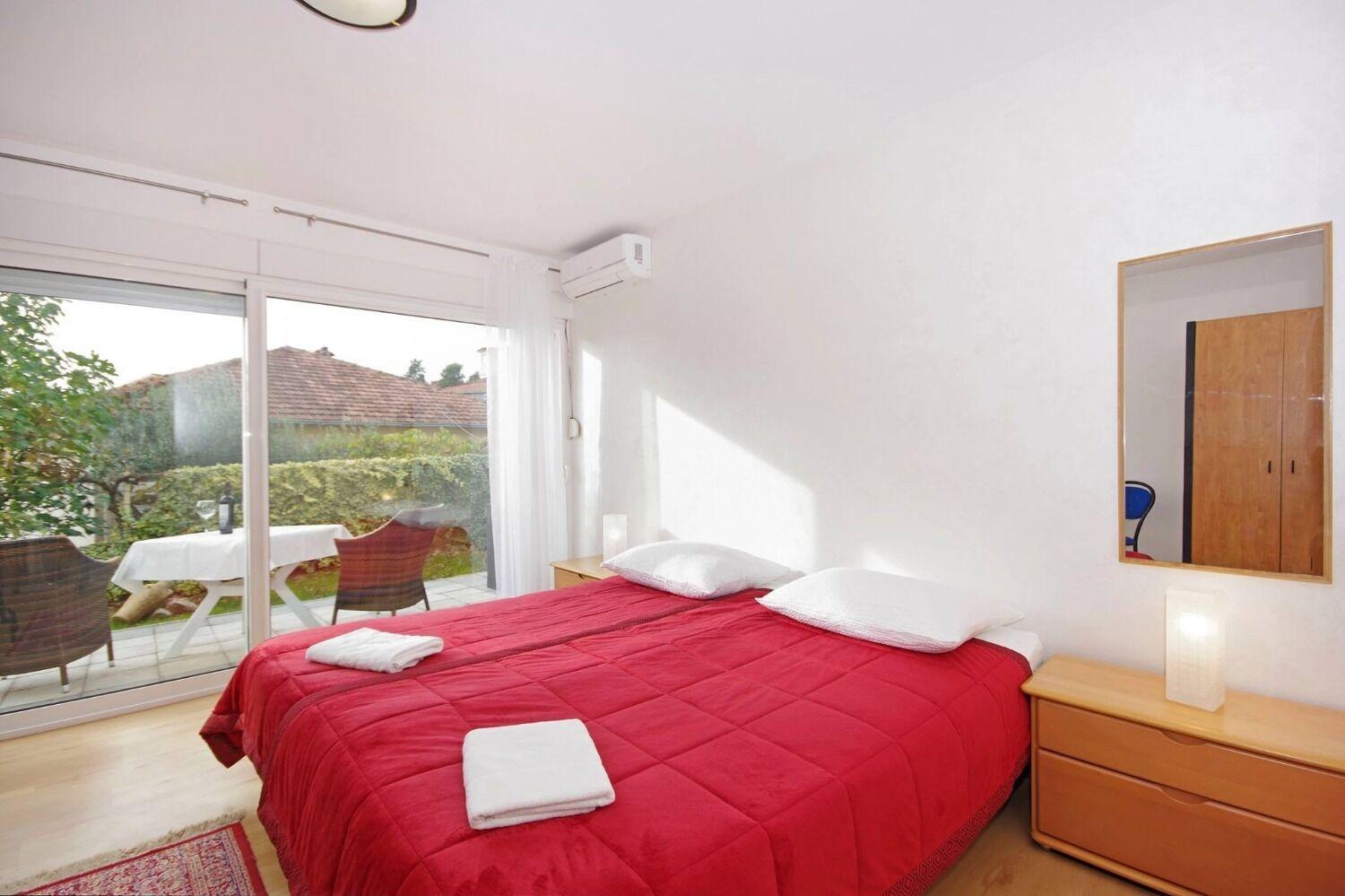Apartments Javi - Free Private Parking Trogir Exteriör bild